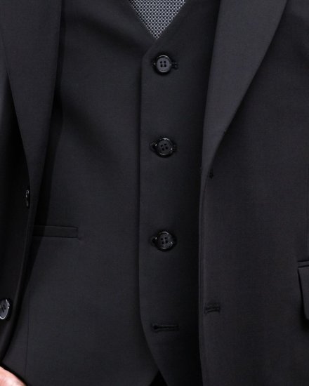 Элегантный черный классический костюм-тройка